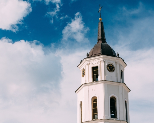 Cимвол богатства и могущества рода Демидовых: Невьянская башня. Урал